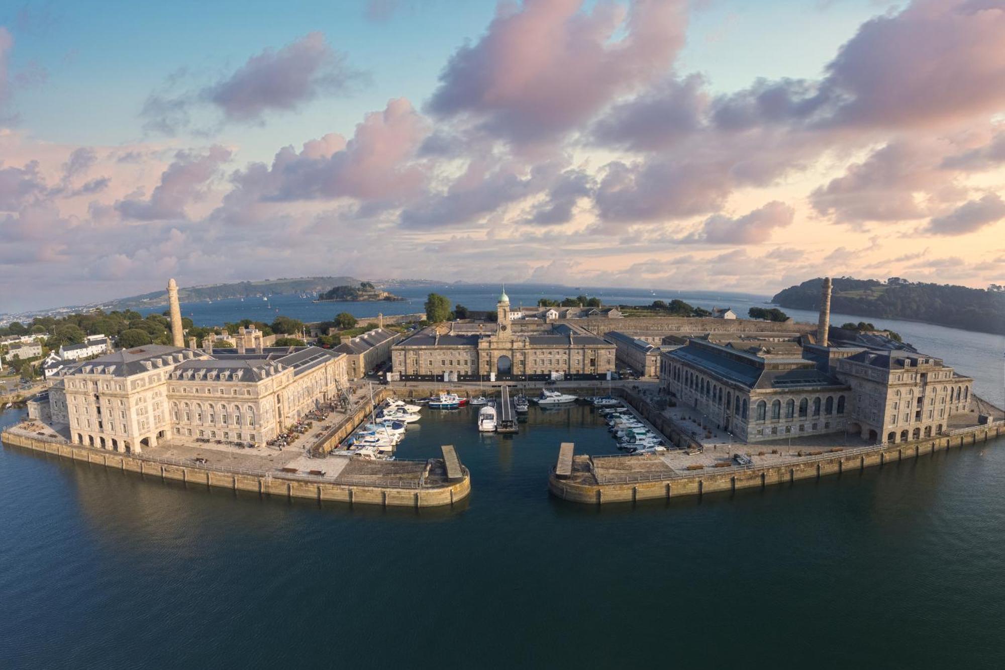 Royal William Yard Apartments Плімут Номер фото