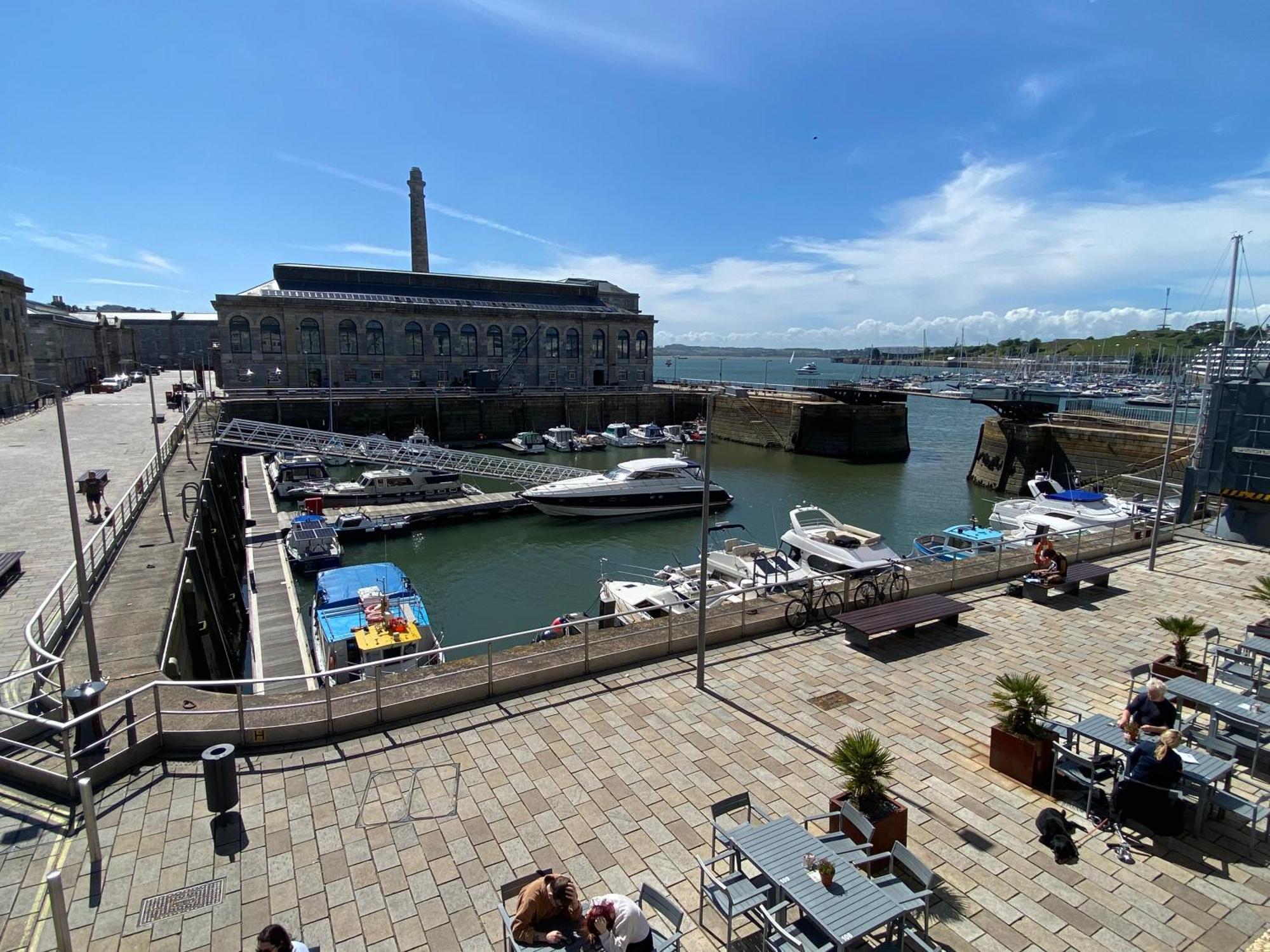 Royal William Yard Apartments Плімут Номер фото